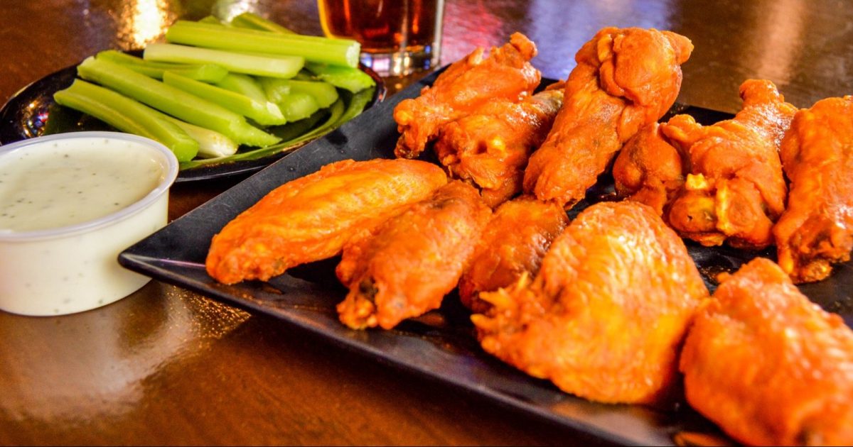 Wings - Hero's Sports Bar & Grill